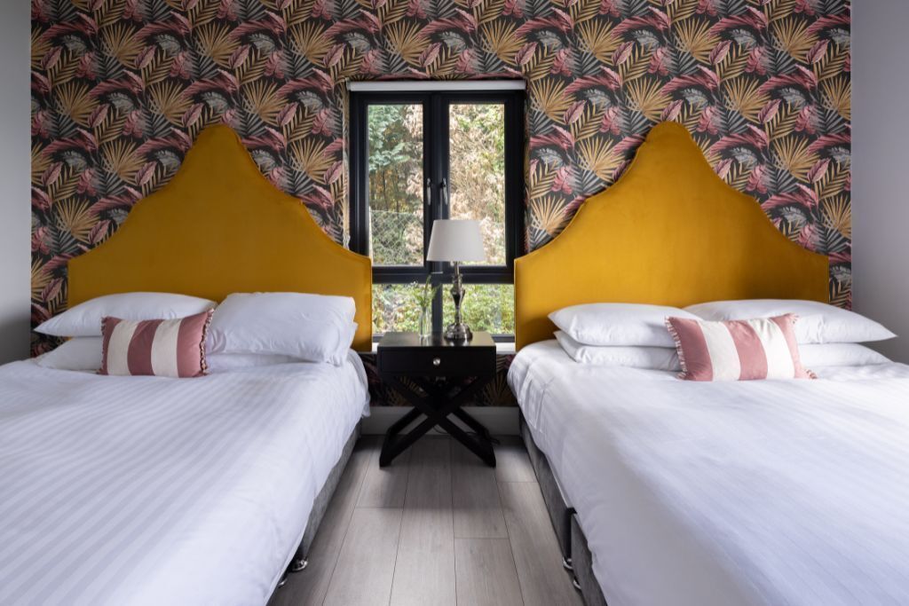 5 Schlafzimmer, Bügeleisen/Bügelbrett, kostenloses WLAN, Bettwäsche