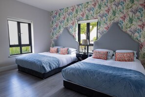 5 bedrooms, iron/ironing board, free WiFi, bed sheets