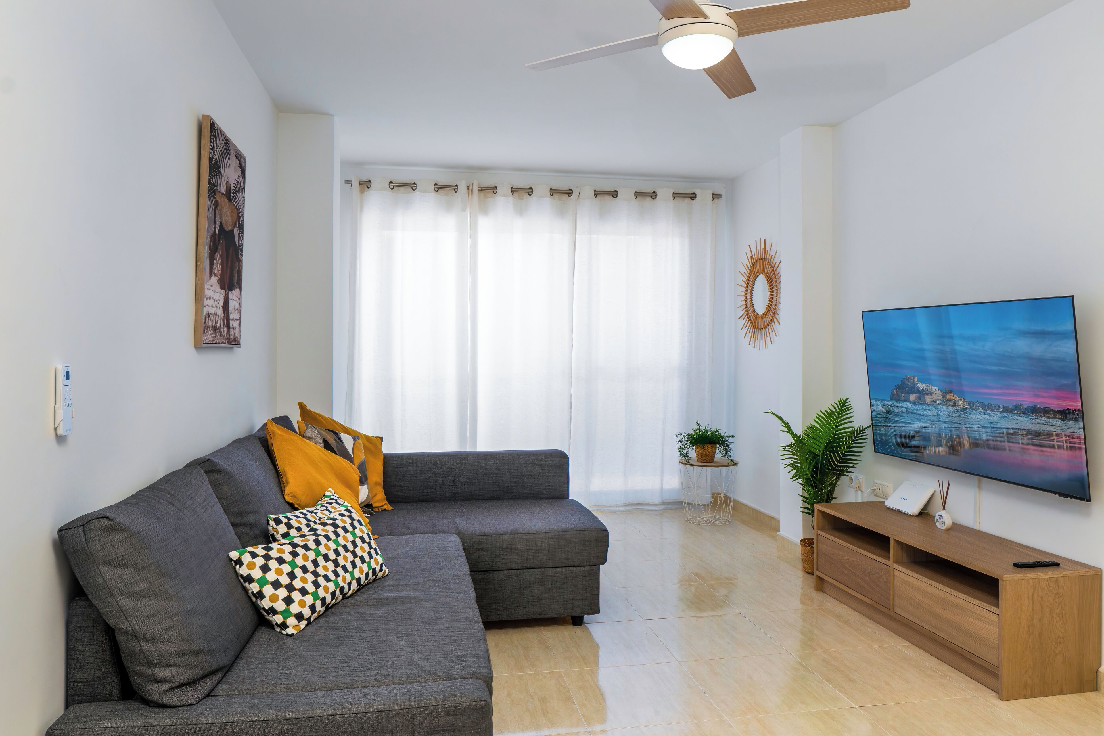 City Apartment, 2 Bedrooms, Non Smoking, 2 Bathrooms | Living area | 40-inch flat-screen TV with cable channels