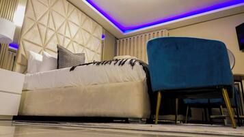 1 bedroom, desk, laptop workspace, blackout drapes