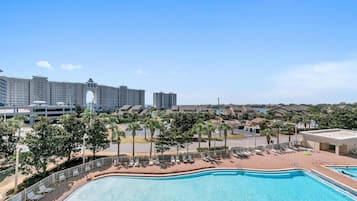 Condo, varias camas (Ariel Dunes II 402) | Alberca | Alberca al aire libre y alberca climatizada