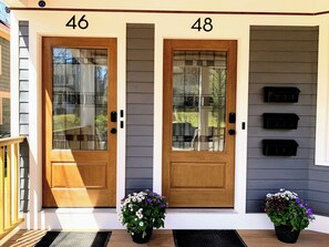 Exterior - Starlight: Gorgeous 2-bedroom, Skylights, Close to Yale & Downtown New Haven (New Haven)