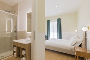 In-room safe, desk, soundproofing, iron/ironing board - Risorgimento 9 - Guest House (Rome)