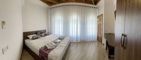 Basic Double Room, Courtyard View | Hypo-allergenic bedding, minibar, individually decorated, desk