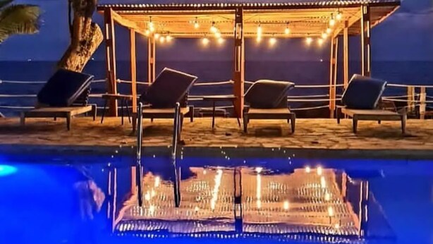 Indoor pool - Hotel du Phare (Kribi)