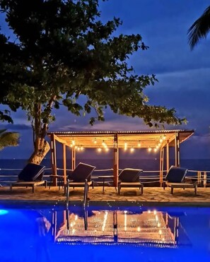 Unclassified image, 4 of 16, button - Hotel du Phare (Kribi)