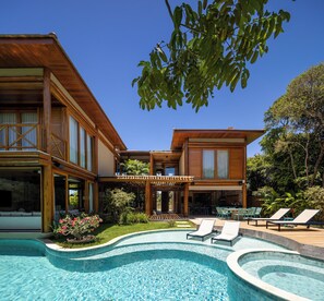 Pool - Luxury house in the best condominium in Praia do Forte (Mata de São João)