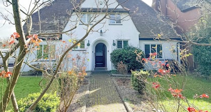 Large 8 Bedroom House in Edgbaston