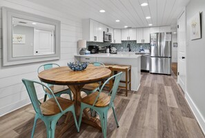 Lägenhet - flera sängar (Sugar Beach Condo B-14) | Eget kök