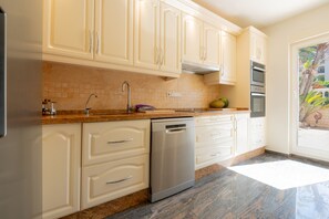 Fridge, microwave, oven, dishwasher