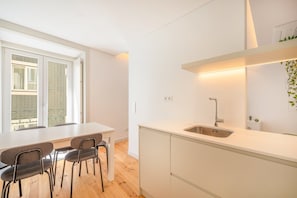 Fridge, microwave, oven, dishwasher
