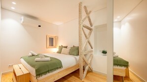 2 dormitorios, tabla de planchar con plancha, Internet y ropa de cama