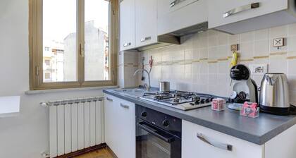 Furio Camillo Studio - Metro A - Netflix