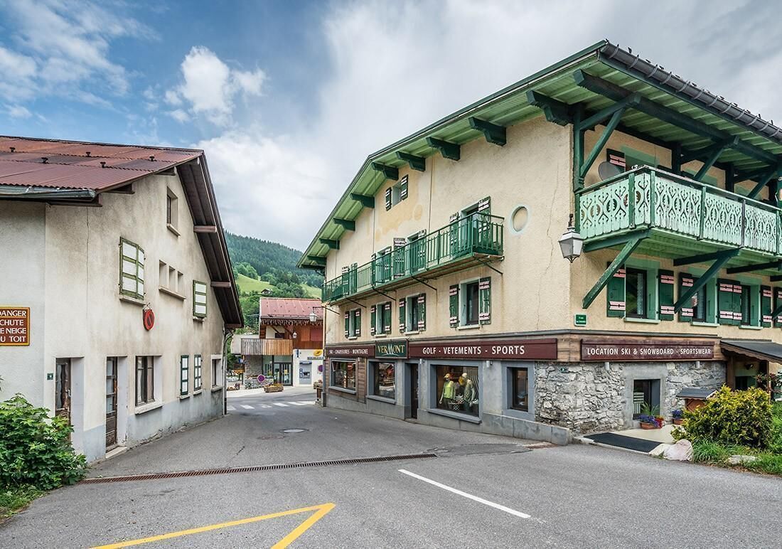 المنشأة من الخارج