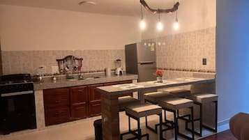 Comfort Apartment, City View | Private kitchen