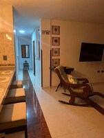 Comfort Apartment, City View | Living area