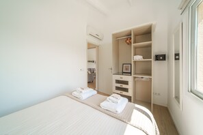 2 slaapkamers, een kluis op de kamer, een strijkplank/strijkijzer