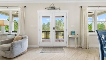 House, Multiple Beds (Beach Please) | Interior