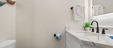 House, Multiple Beds (Beach Please) | Bathroom | Free toiletries