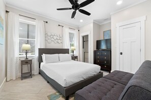 Casa, várias camas (Beach Please) | 4 quartos, escrivaninha