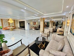 Lobby - LIGHT SPRING HOTEL (Lagos)