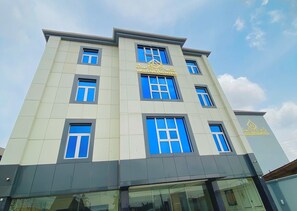 Front of property - LIGHT SPRING HOTEL (Lagos)