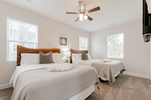 8 soverom, strykejern/-brett og wi-fi (inkludert)