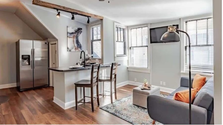 Dauphin Darling 4 Units