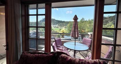 Luxury Condo Best Location Downtown Steamboat Springs