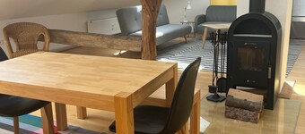 Lake Starnberg: Maisonette with wood-burning stoves, balcony, bathrooms 