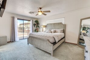 3 bedrooms, iron/ironing board, internet, bed sheets - Pet-Friendly Home w/ Game Room in Las Vegas! (Las Vegas)