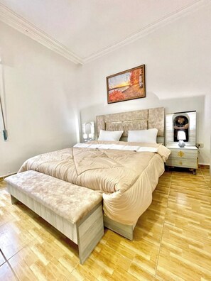 2 habitaciones, tabla de planchar con plancha y wifi gratis