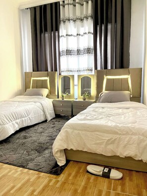 2 Schlafzimmer, Bügeleisen/Bügelbrett, kostenloses WLAN, Bettwäsche