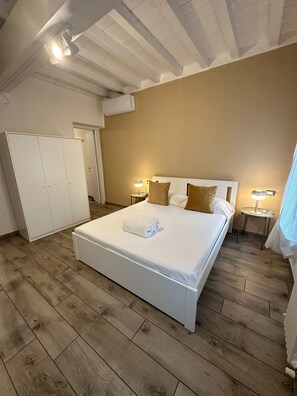 1 bedroom, iron/ironing board, travel crib, free WiFi