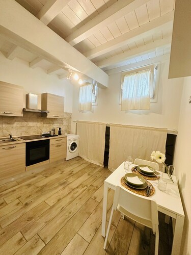 Elegant two-room apartment near the historic center with free reserved parking