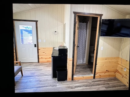 Interior. O’Neill Ventures’s Queen Cabin with WIFI