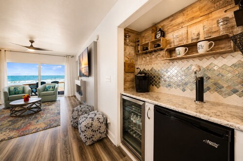 Terra Viva Beach Front Unit #1 Melbourne - Direct Beach Access