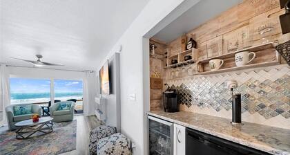 TURTLE'S EGGS BEACH FRONT UNIT#1