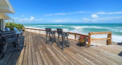 TURTLE'S EGGS BEACH FRONT UNIT#1