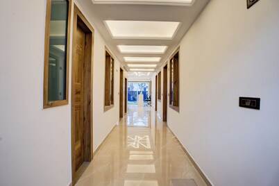 Sandane Homes Amaltaash 度假屋
