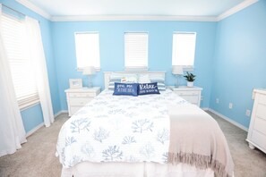 4 Schlafzimmer, Zimmersafe, Bügeleisen/Bügelbrett, Reisekinderbett