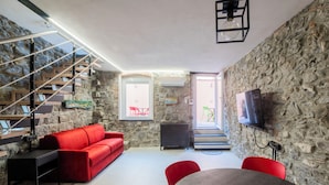 Comfort Condo, Patio | Living area - Mirabel Apartments (Moneglia)