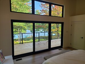 5 bedrooms, desk, iron/ironing board, free WiFi