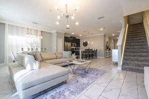 TV - Storey Lake 5BR | Private Pool & 2 Ensuites (kissimmee)