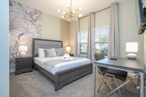 5 bedrooms, iron/ironing board, travel cot, WiFi - Storey Lake 5BR | Private Pool & 2 Ensuites (kissimmee)