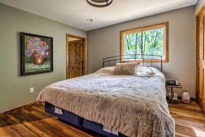 3 bedrooms, WiFi, bed sheets