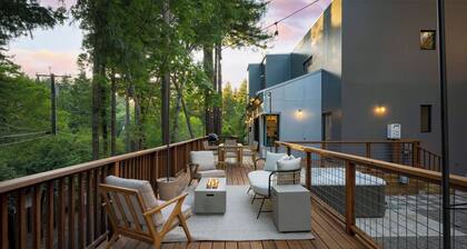 Mill Creek by Avantstay Modern Design, Patio, Hot Tub