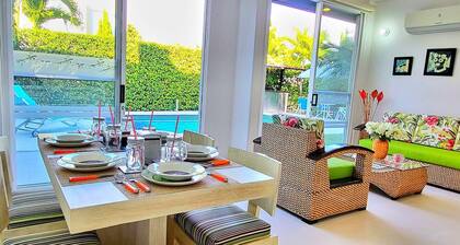 Encantadora Casa Piscina Privada AA Wifi