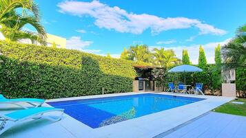 Chalet | Kolam renang | Kolam renang outdoor
