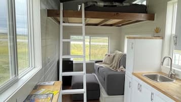 Deluxe Mobile Home, Mountain View | 2 bedrooms
